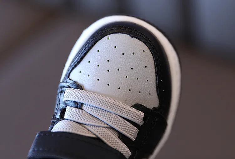 Kids sneakers - aprasi
