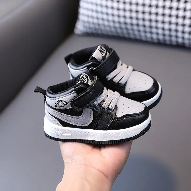 Kids sneakers - aprasi