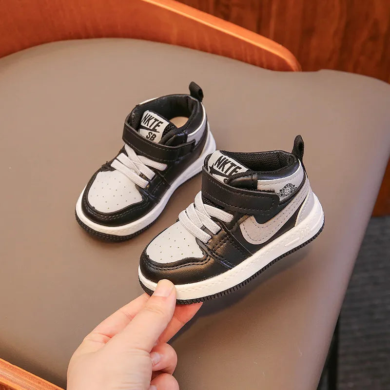 Kids sneakers - aprasi