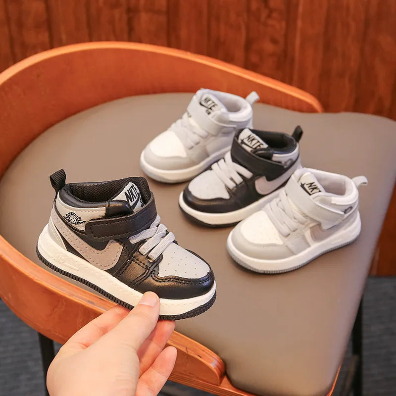 Kids sneakers - aprasi