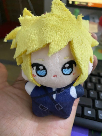 10CM handmade Cloud Strife plush side profile view
