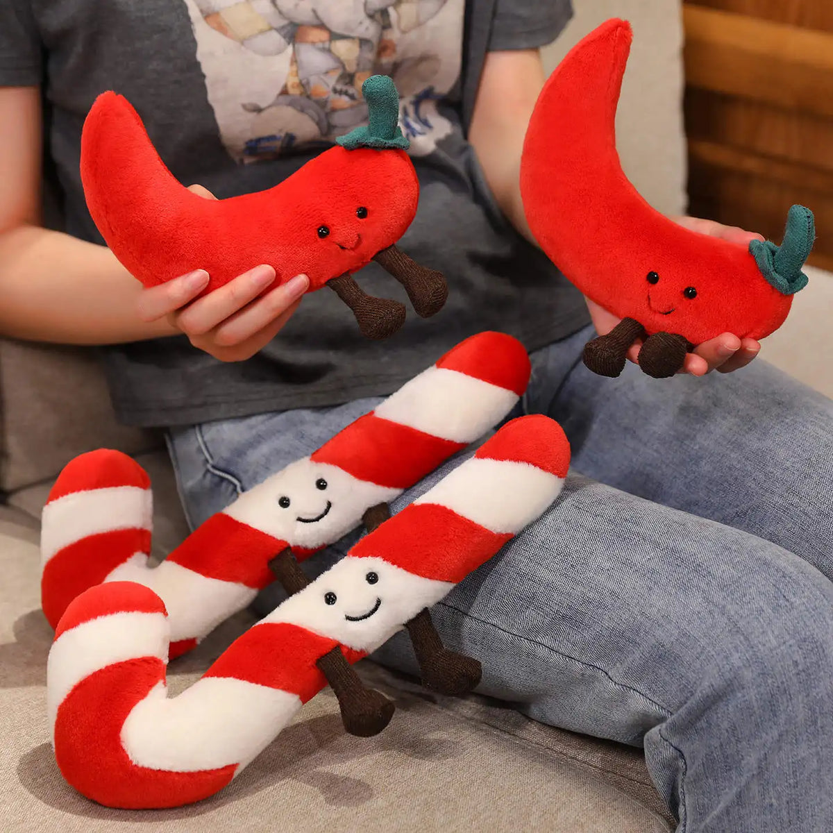 18cm chili pepper stuffed animal PP cotton handmade plushie close-up