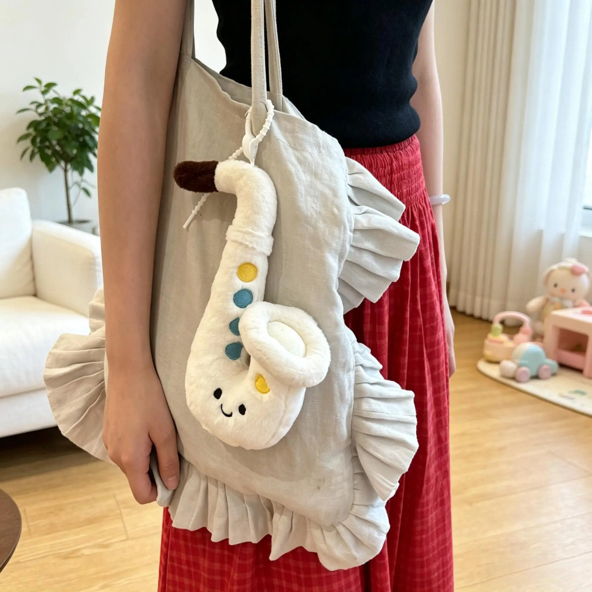 20cm pendant kawaii saxophone plush attached to backpack as charm