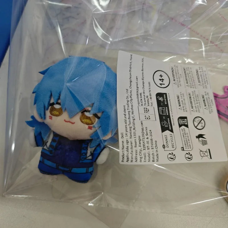 Aoba fan plush 10cm size comparison held in hand
