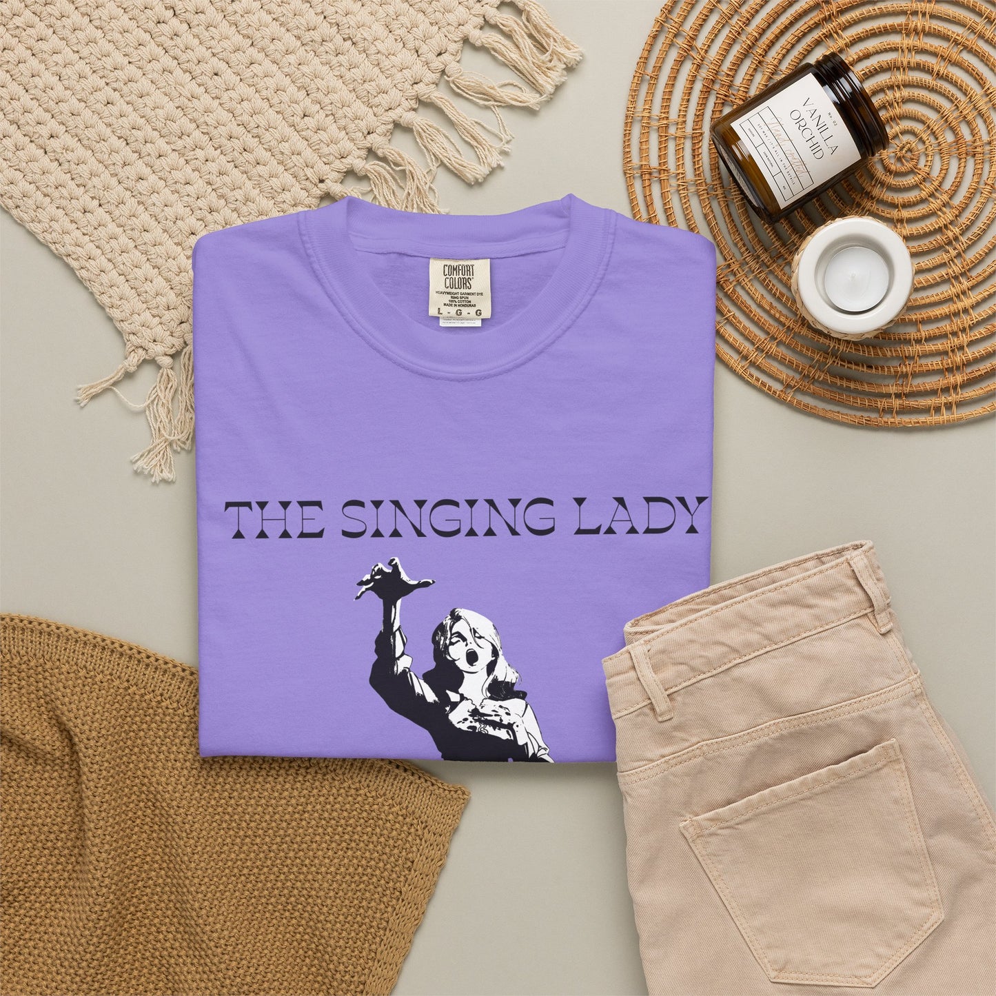 Aria tee close up of the operatic figure inspired vintage print
