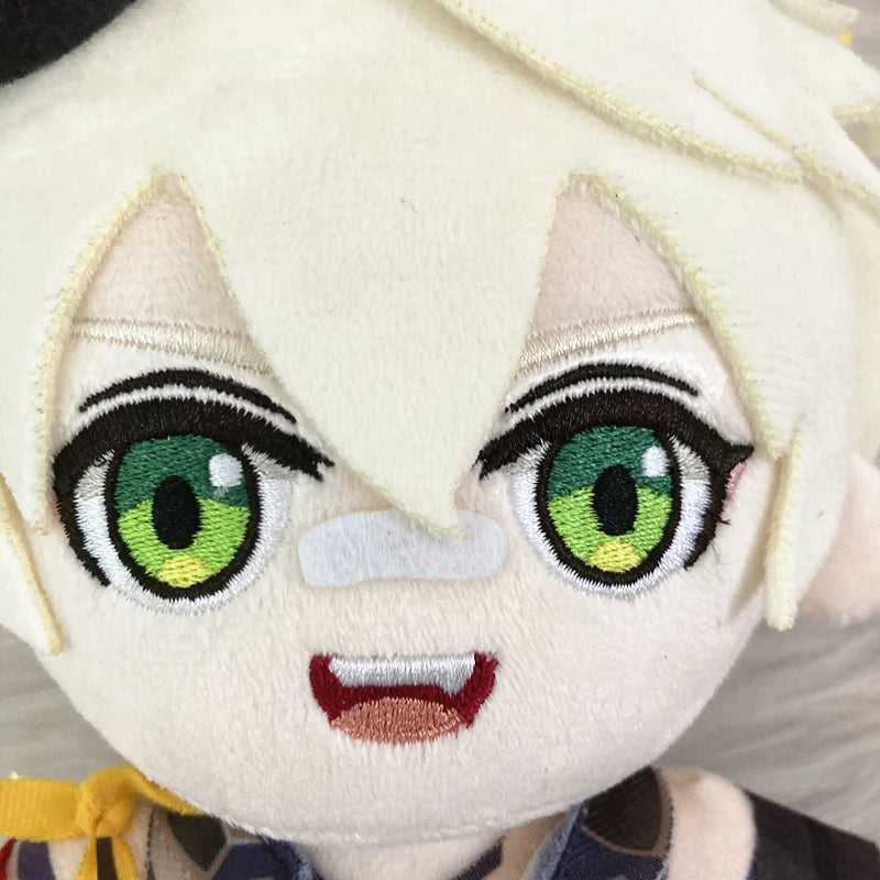 Bennett plush 20cm side profile fan-inspired soft collectible
