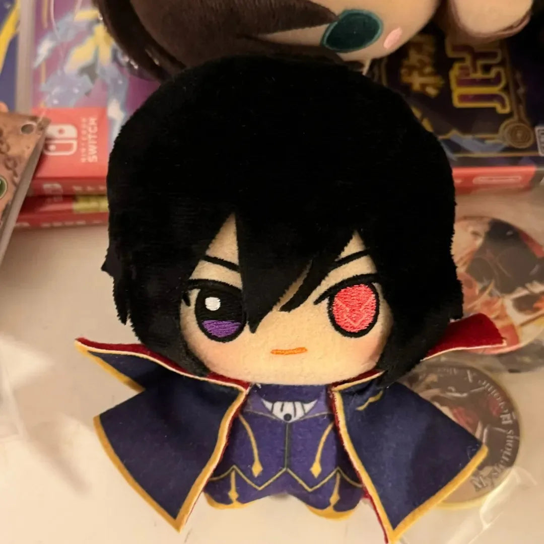 C.C. Cecilia Corabelle chibi plush golden eyes green hair detail
