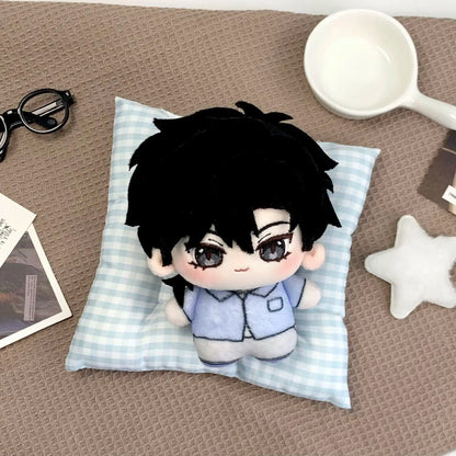 Cheng Xiaoshi and Lu Guang handmade anime plushies displayed for size reference