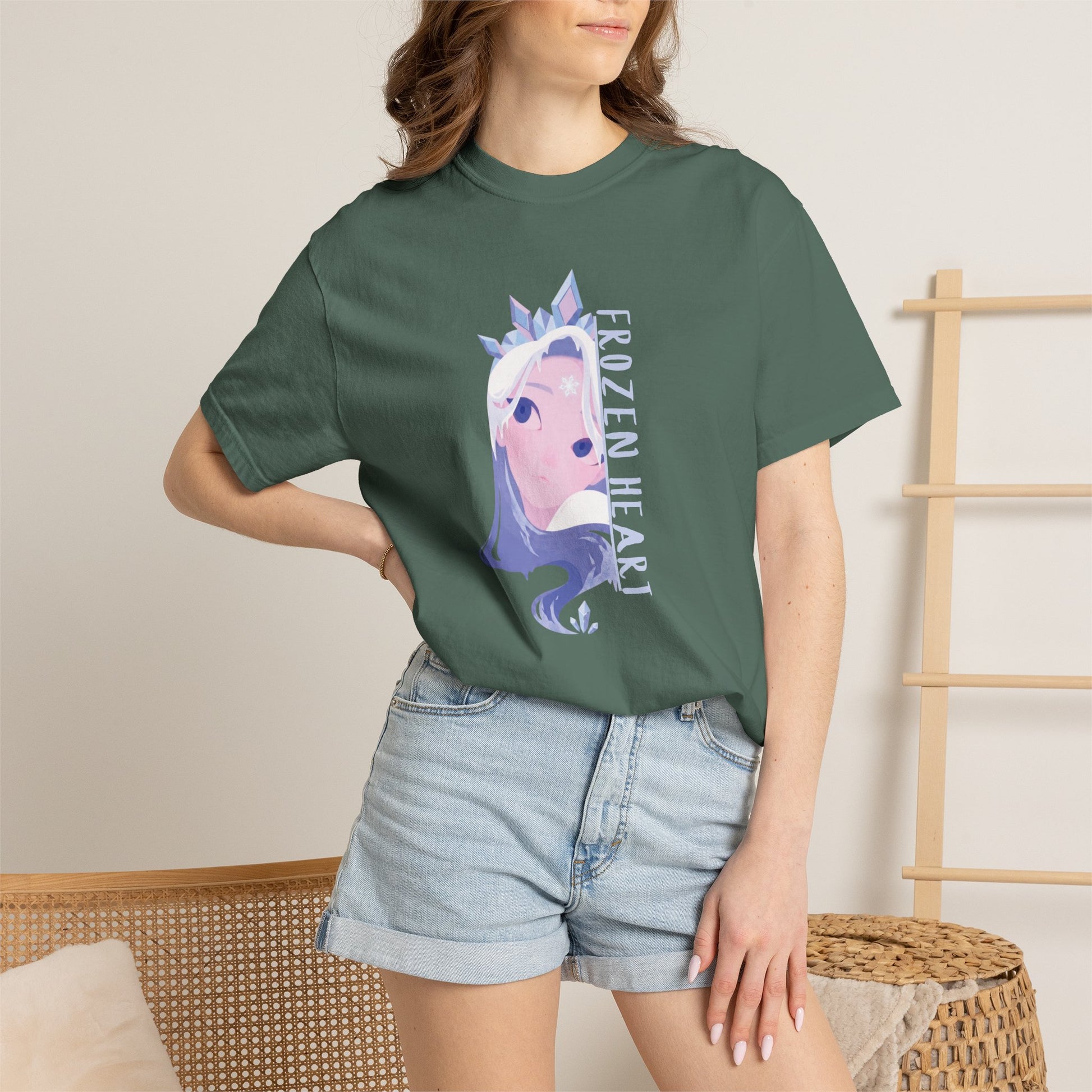 Cryo queen graphic tee side angle showing tubular knit construction and no side seam finish
