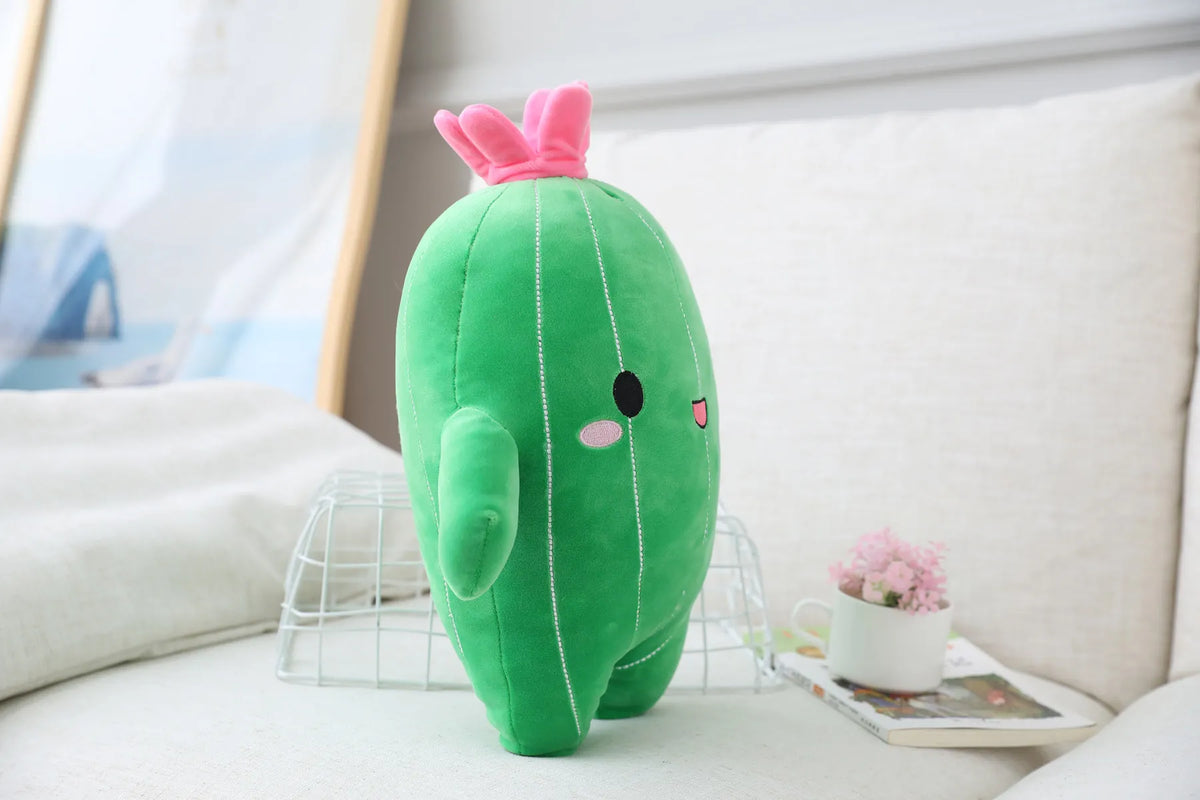 Detail view of the smooth and squishy PP cotton filled soft cactus plush