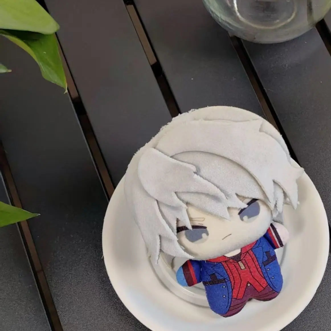 Devil may cry plush 10cm size reference held in hand
