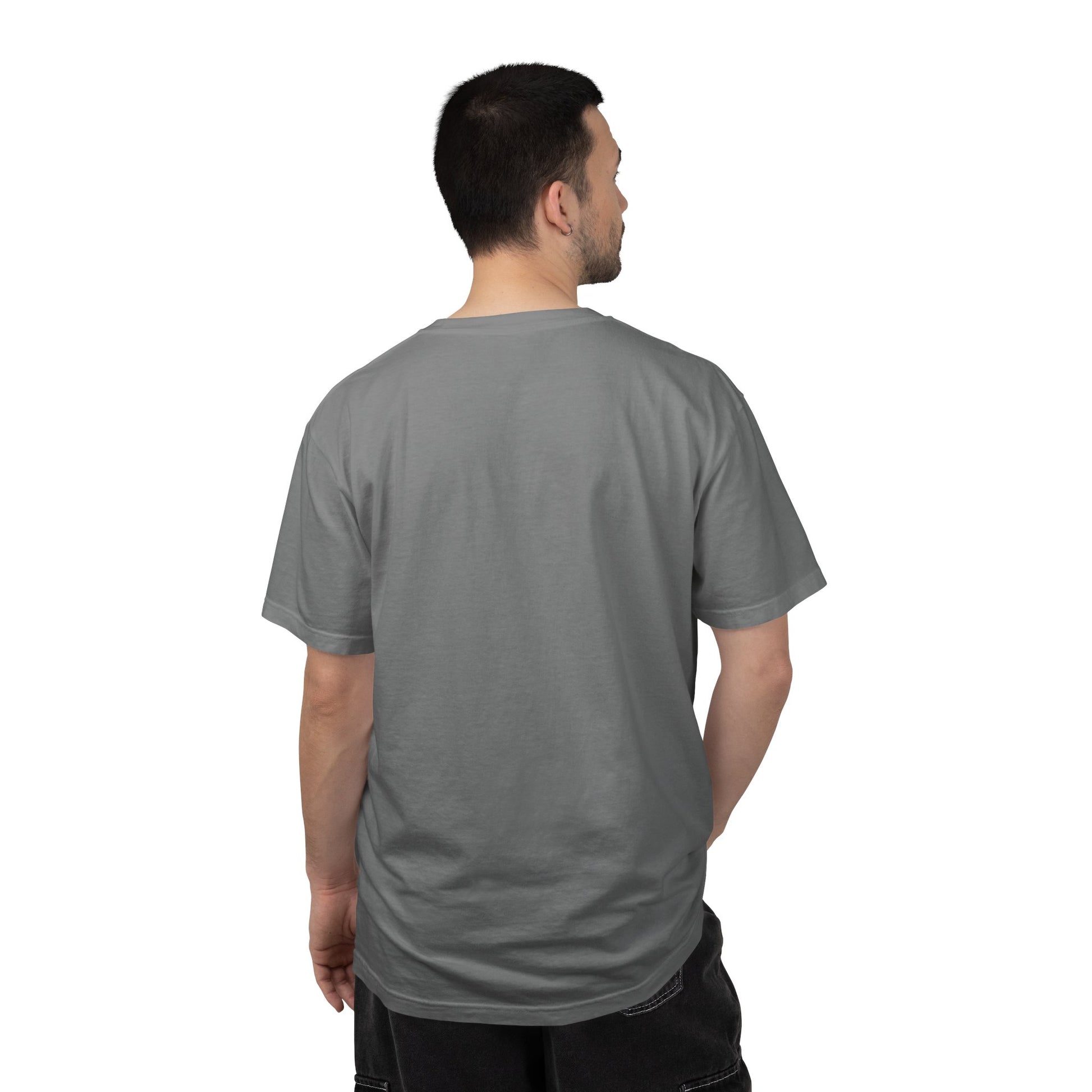 Garment-dyed No.7 retro shirt with iconic footballer celebration silhouette