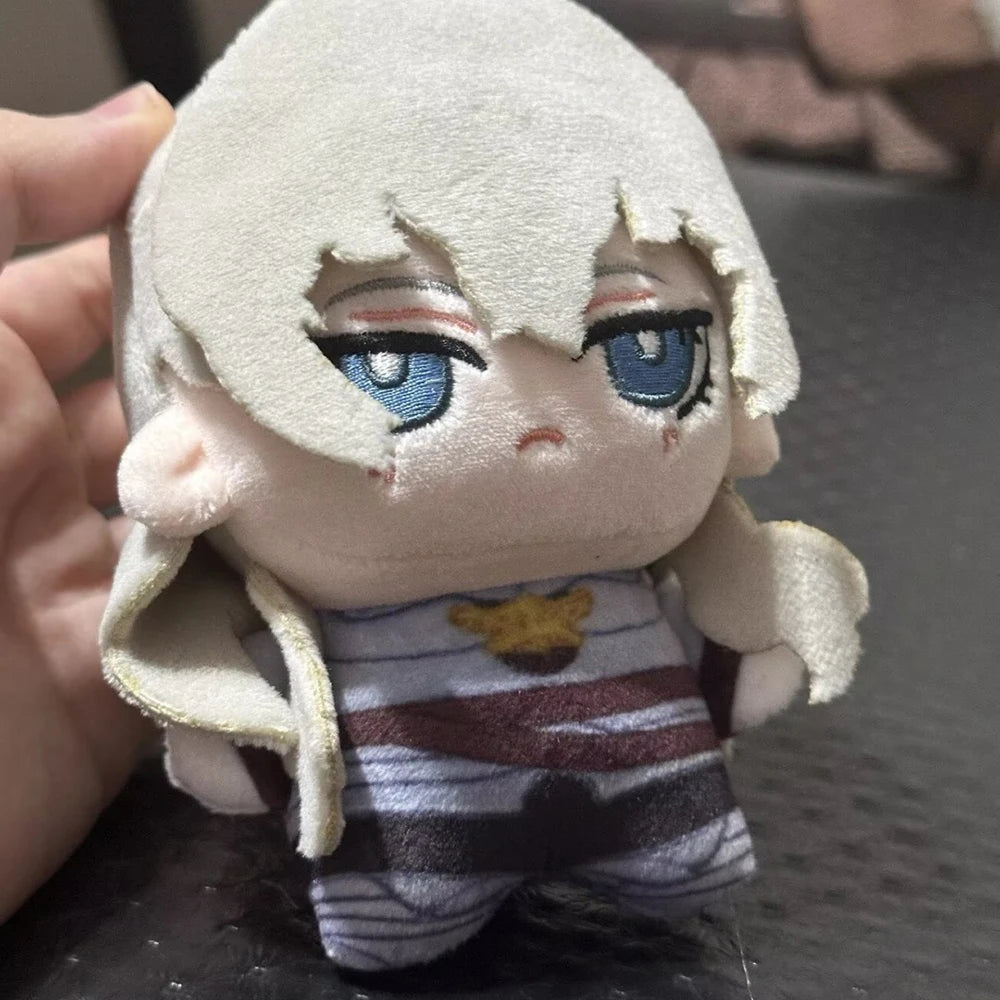 Griffith plush 10cm size reference shown in hand
