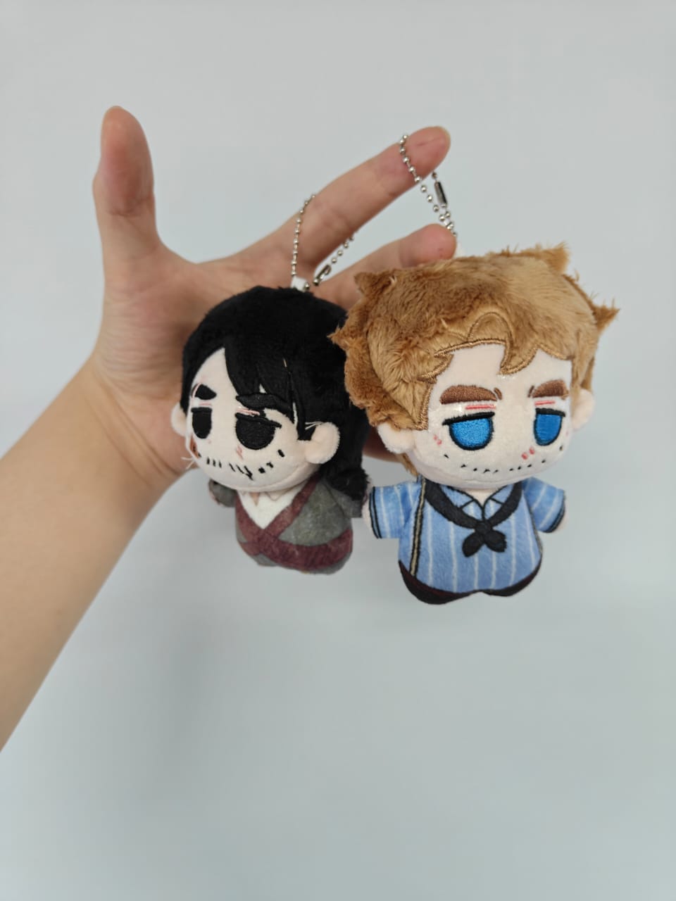 Handmade RDR2 plush collectibles of Arthur Morgan and John Marston, compact 10cm gaming fan gift