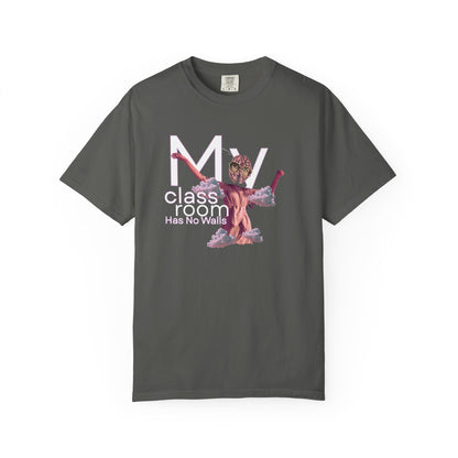 Heavyweight garment-dyed t-shirt with expressive graphic print