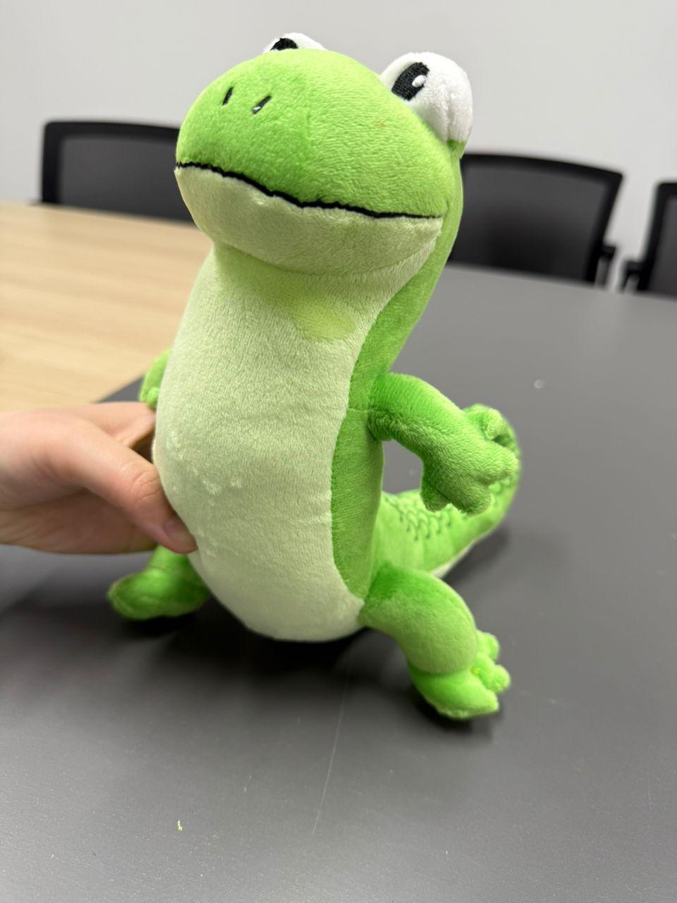 King Georges plush with high-quality embroidery detail