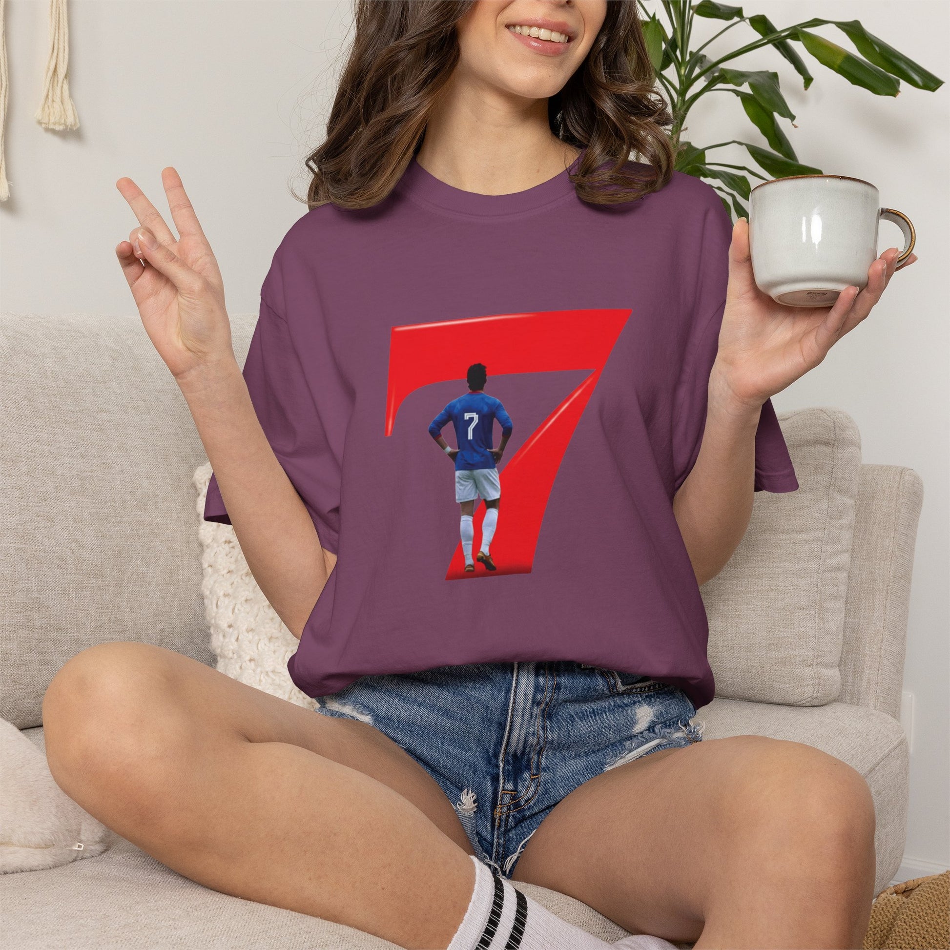 No.7 retro football graphic shirt with lived-in garment-dyed texture