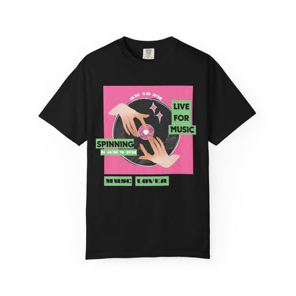 Record spinning apparel in relaxed fit lifestyle shot