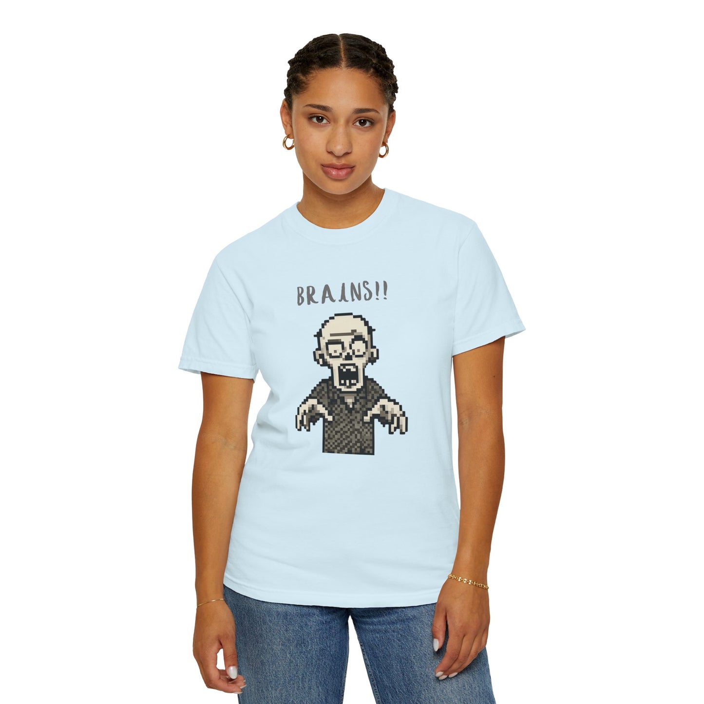 Retro horror fan zombie graphic tee.