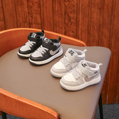 Kids sneakers - aprasi