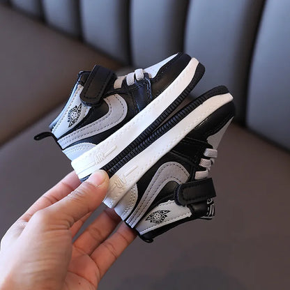 Kids sneakers - aprasi