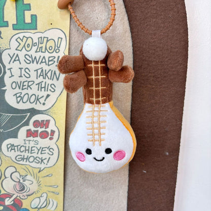 Traditional music plush toy pipa keyring metal clip detail