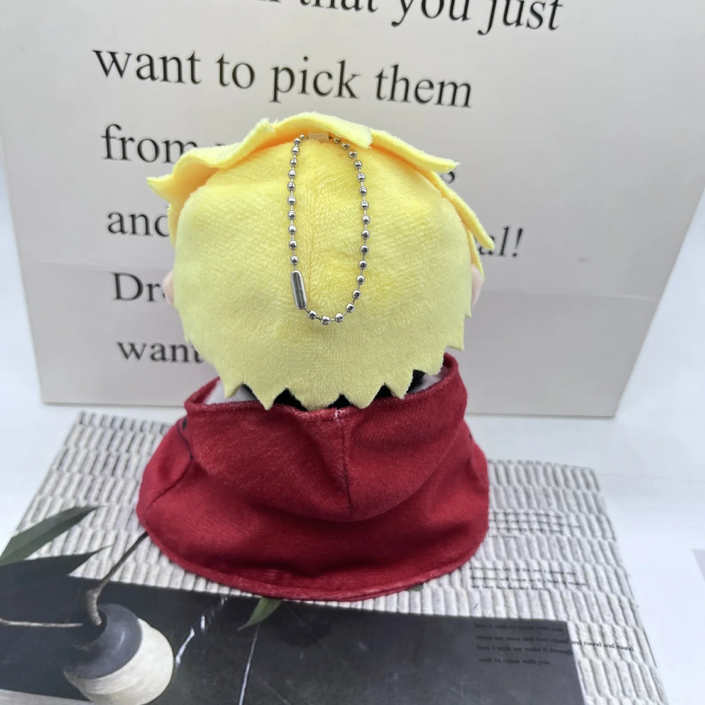 Vash the Stampede plush PP cotton filling quality close-up