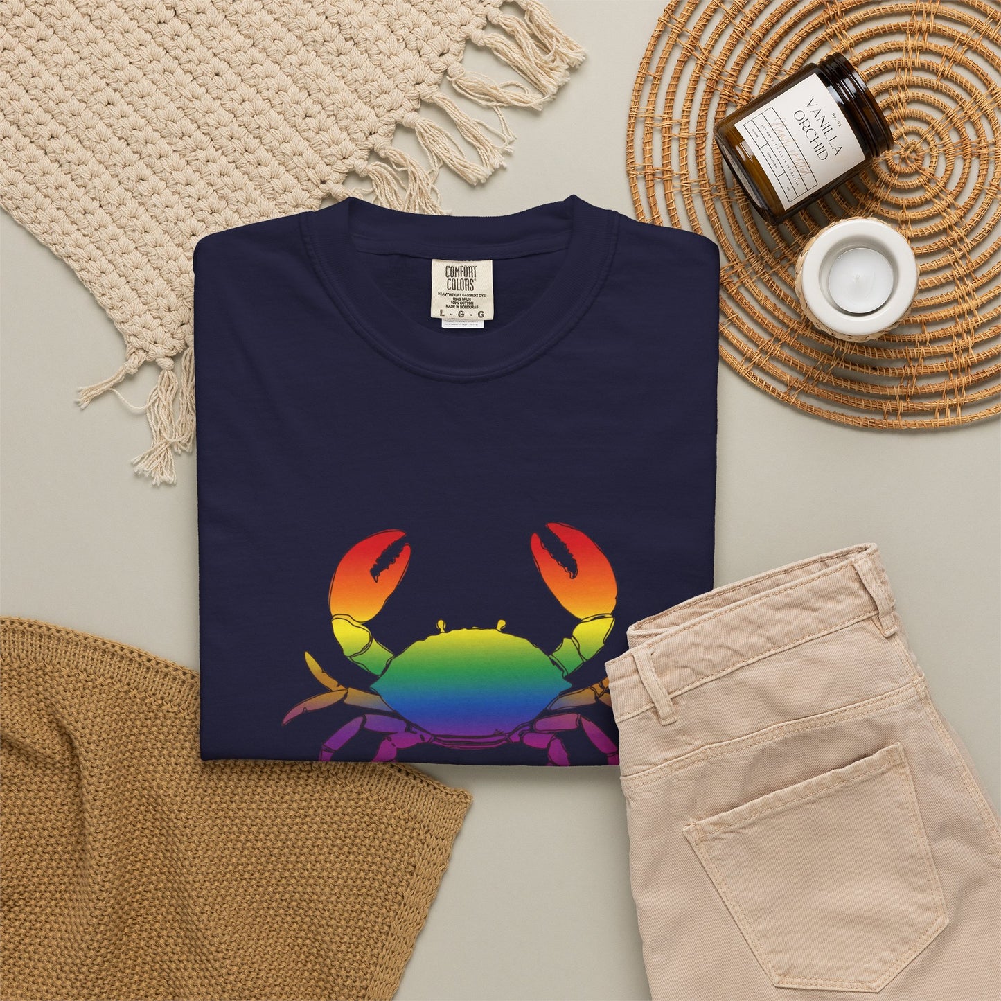 Vintage soft Cancer zodiac tee with colorful crab design