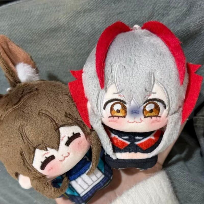 W plush doll fan-made Arknights collectible
