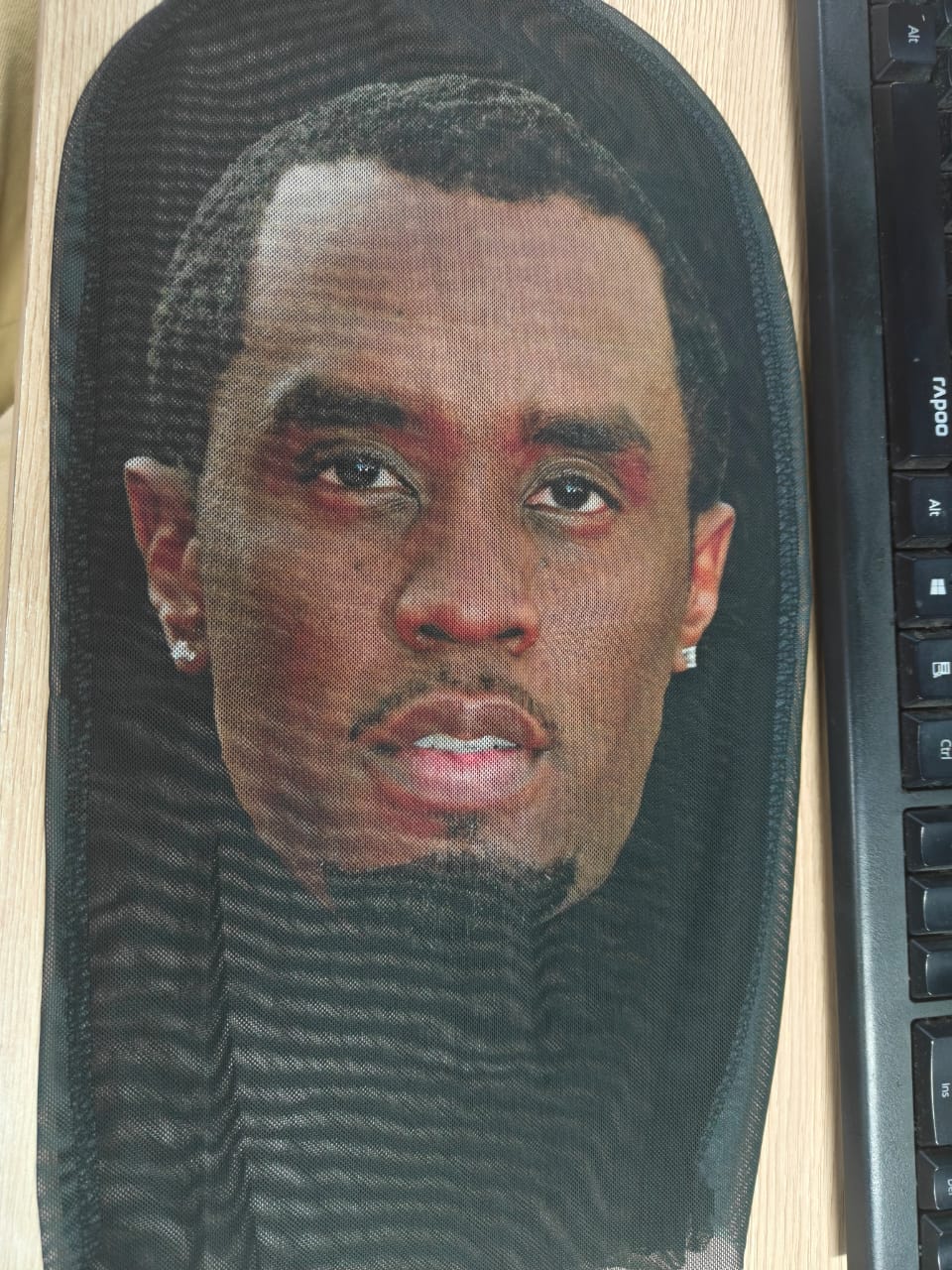 full_face_celebrity_costume_mask_showing_the_ski_mask_style_construction_for_a_secure_fit_supplier_photo