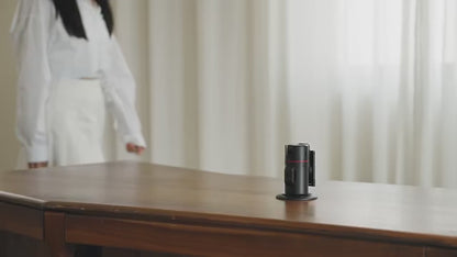 Gesture-controlled phone mount for dynamic content creation