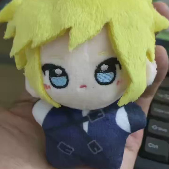 Chibi Cloud Strife plush top view showing signature spiky blonde hair
