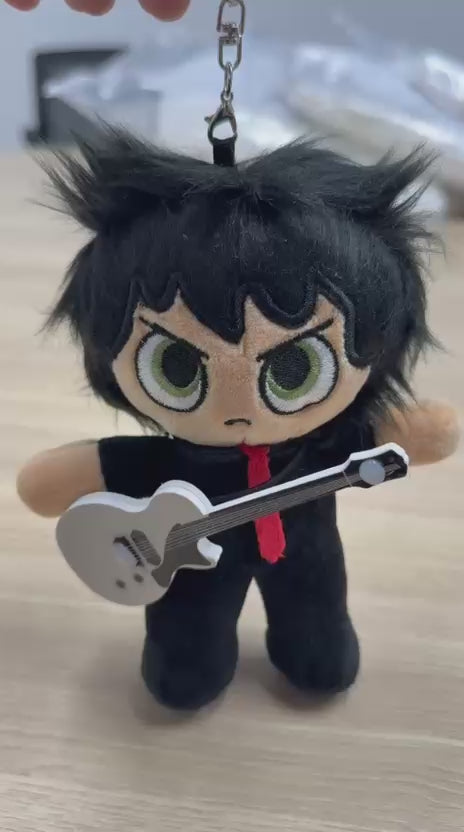 Gerard plush 15cm doll spinning in a 360-degree product showcase video.